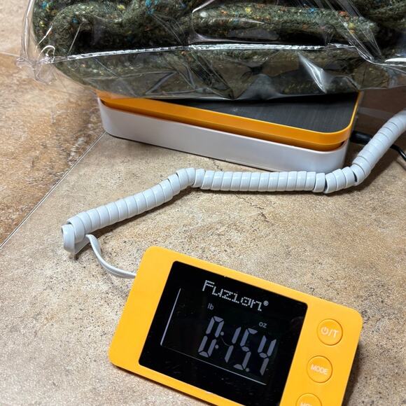 Talbots Women’s Petite Small Green Sweater – Excellent Used Condition - Picture 4 of 4